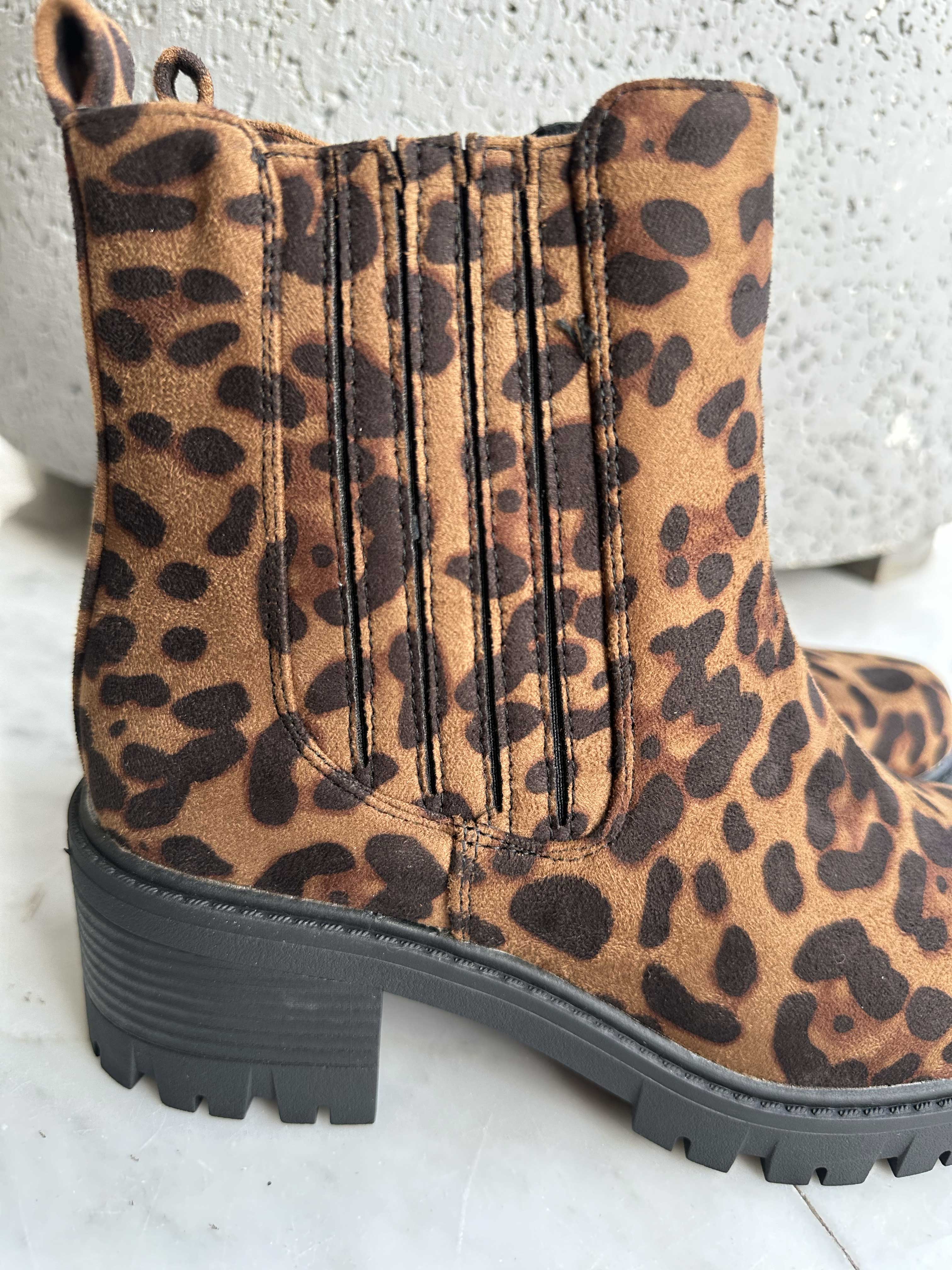 Cuba - Støvler i ruskindslook med bred hæl